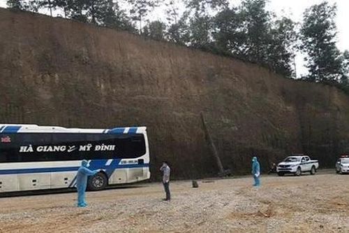 Lúng túng thực thi chính sách, camera trên xe khách để phòng dịch COVID-19 lỗi hẹn