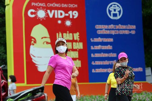 Hà Nội chỉ đạo tạm dừng thể dục, thể thao ngoài trời, người dân hạn chế ra ngoài