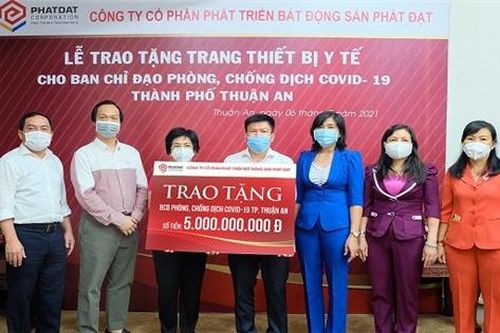 Phát Đạt tài trợ thêm 5 tỷ đồng cho Thuận An chống dịch