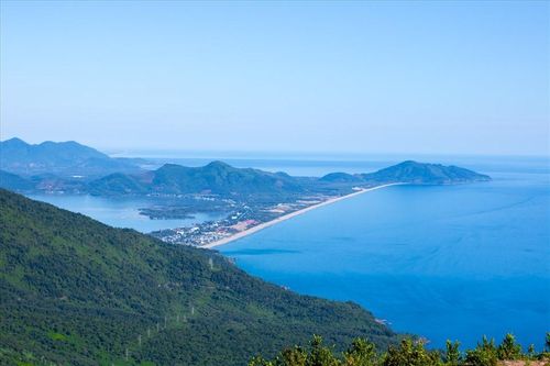Hai tour du lịch Việt Nam nằm trong top 25 trải nghiệm hàng đầu thế giới