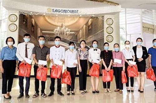 Đồng hành với người lao động vượt qua khó khăn do COVID-19
