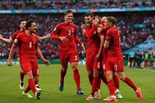 Siêu phẩm sút phạt khiến tuyển Anh lần đầu thủng lưới ở EURO 2020