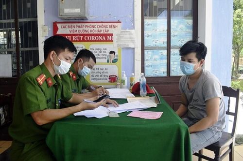 Huế xử phạt 7,5 triệu đồng, cách ly tập trung lái xe khai báo gian dối