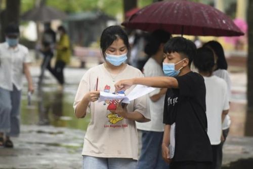 Ngày 8/7, ngày thứ 2 của kỳ thi tốt nghiệp THPT chưa từng có trong lịch sử