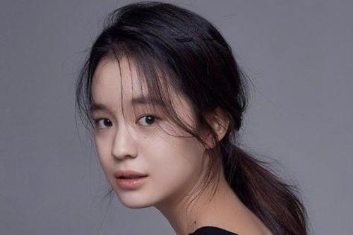 Tân binh xinh đẹp quay phim mới được vài ngày đã bị gạch tên, lý do không thể ê chề hơn