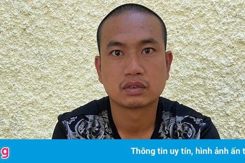 Khởi tố 2 bị can đấm công an trong khu cách ly