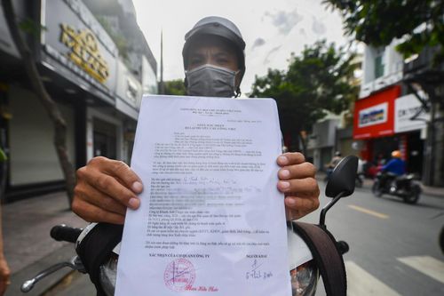 Người dân TP.HCM cần đem giấy tờ nào khi ra đường?
