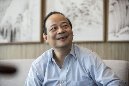 Tỷ phú sản xuất pin cho Tesla giàu vượt Jack Ma