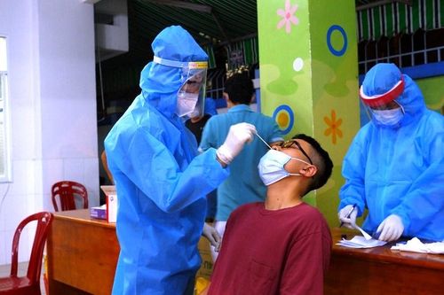 Gần 913 tỷ đồng ủng hộ TP Hồ Chí Minh phòng, chống dịch