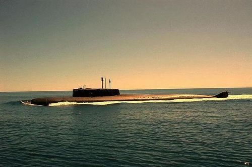 Tàu ngầm Nga được trang bị hơn 100 tên lửa hành trình tiến vào Biển Baltic