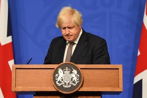 Thủ tướng Anh Boris Johnson và canh bạc Covid-19 đầy rủi ro