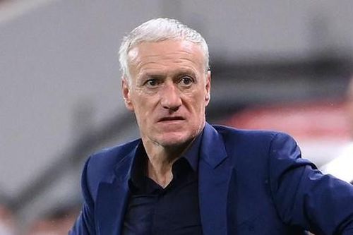 Tuyển Pháp làm sáng tỏ tương lai HLV Deschamps