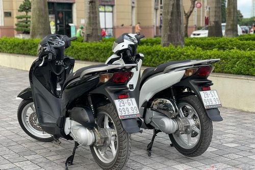 Cặp đôi Honda SH biển ngũ 9 được 'hét' giá hơn 2 tỷ tại Hà Nội