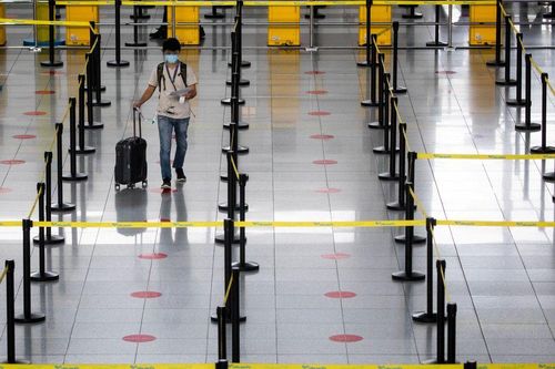 Philippines lần đầu cho trẻ em ra ngoài chơi sau hơn 1 năm ở nhà phòng dịch COVID-19
