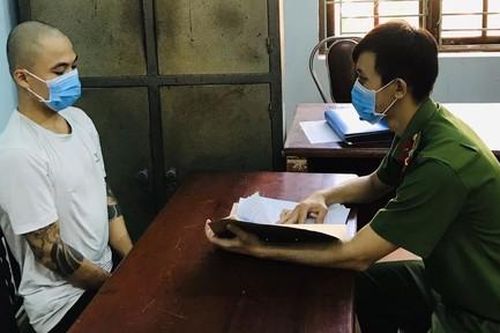 Gã thanh niên cướp xe máy, chém người trọng thương lúc bỏ chạy