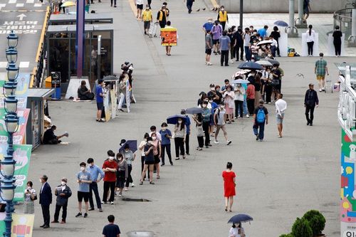 Ca mắc COVID-19 liên tục lập kỷ lục, Hàn Quốc siết các hạn chế với Seoul