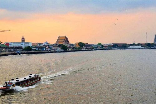 Thái Lan phong tỏa thủ đô Bangkok và 9 tỉnh lân cận