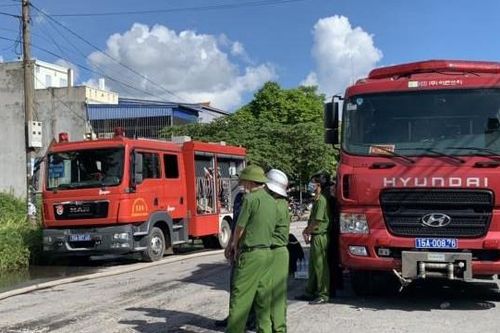 Cháy rụi xưởng kinh doanh vật liệu xây dựng tại Hải Phòng
