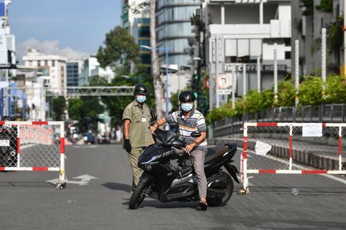 Kịch bản để TP.HCM không nhất thiết 'đóng cửa' đúng 15 ngày