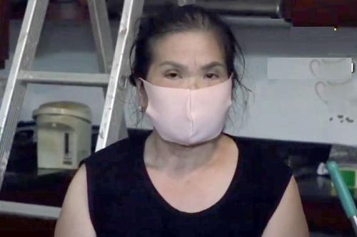 Người phụ nữ chống trả công an, phi tang ma túy