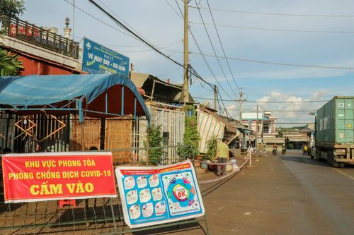 Bình Phước hỏa tốc giãn cách xã hội thêm 2 thị xã