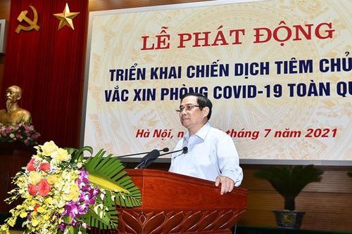 Thủ tướng kêu gọi quyết tâm, trên dưới một lòng để thực hiện chiến dịch tiêm chủng vaccine