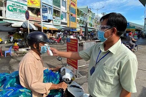 TP. Long Xuyên tăng cường kiểm soát các phương tiện vận tải tại các chợ