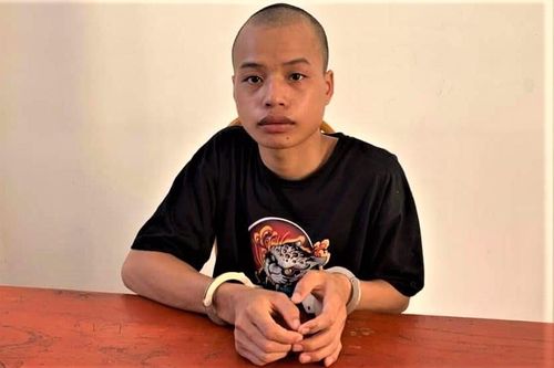 Khởi tố nam thanh niên 'thân mật' với bé gái 12 tuổi