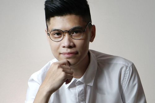 Văn chương không chỉ là bán sức lao động lấy tiền