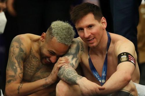 Neymar thay đổi cảm xúc khi ở cạnh Messi