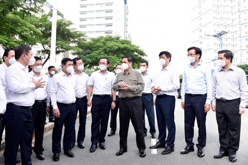 Trong giai đoạn khó khăn chống dịch, Chính phủ quan tâm đặc biệt đến TPHCM