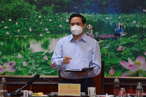 Thủ tướng Phạm Minh Chính: Ưu tiên số một của Long An là tập trung chống dịch