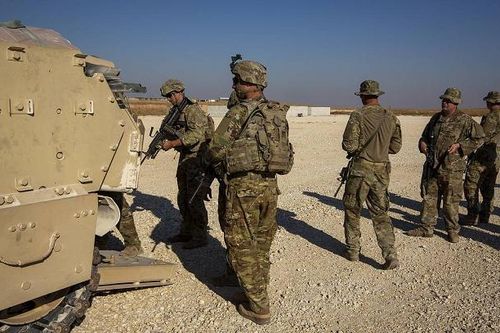 Quân đội Mỹ bị tấn công bằng hỏa lực ở Syria
