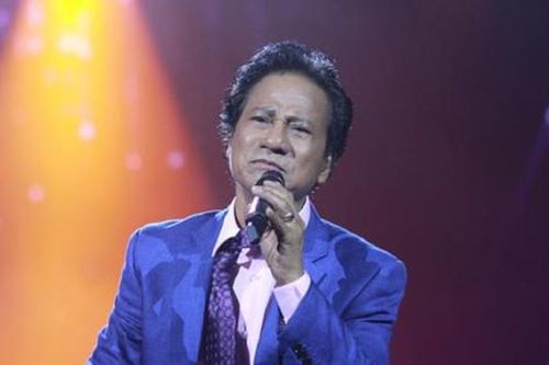 Chế Linh viết hồi ký 'hoàn toàn là sự thật'