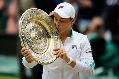 Nữ tay vợt Australia lập kỳ tích lần đầu tiên vô địch Wimbledon