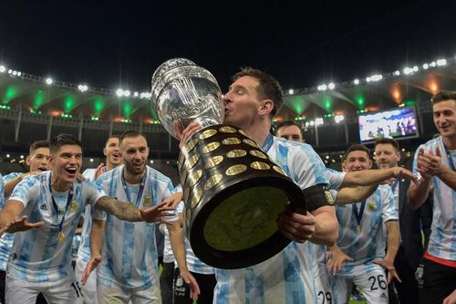 Argentina vô địch Copa America sau 28 năm: Vỡ òa cùng Messi