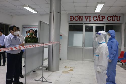 Thủ tướng kiểm tra công tác phòng, chống dịch COVID-19 tại Long An