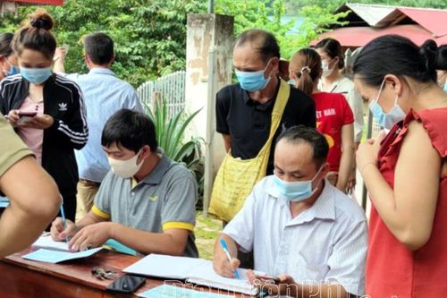 Gỡ khó trong thực hiện chính sách BHYT