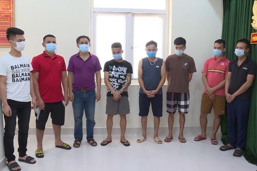 Đường dây cá độ bóng đá 60 tỷ đồng bị triệt phá