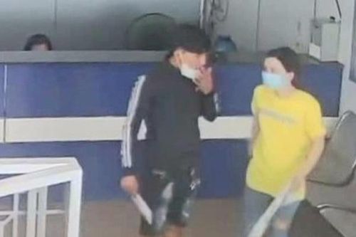 Truy vết nữ công nhân đi cùng tài xế mắc Covid-19
