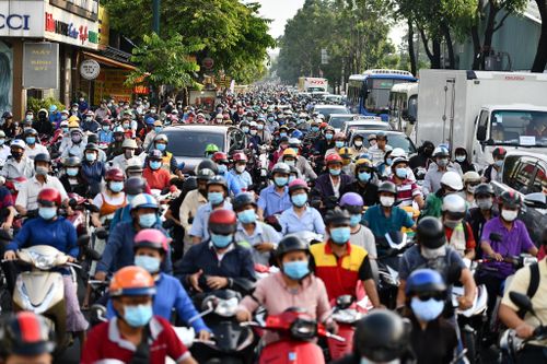 Ùn tắc tại chốt kiểm soát, Sở GTVT TP.HCM có giải pháp gì?