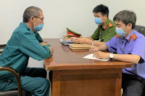 Chủ tịch xã bị tống tiền 400 triệu đồng