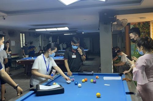 Công khai thông tin quán bi-a tập trung đông người trong mùa dịch ở Hà nội
