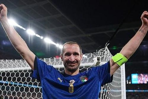Thủ quân Chiellini ca ngợi Donnarumma là 'bản sao' của huyền thoại Buffon