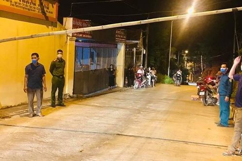 Kỷ luật Trạm trưởng Trạm y tế ở Thanh Hóa lơ là chống dịch