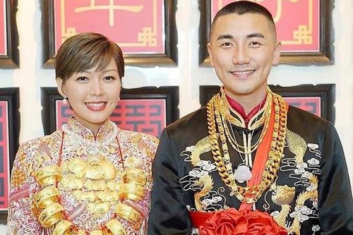 Tài tử Hồng Vĩnh Thành chi chục tỷ làm đám cưới 'dát vàng' khắp người