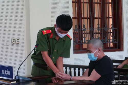Trở thành 'người vận chuyển' ma túy sau lần đi đám cưới
