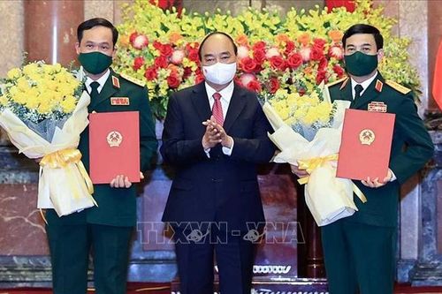 Trao Quyết định thăng hàm Đại tướng cho Bộ trưởng Bộ Quốc phòng Phan Văn Giang