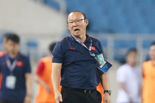 Về Hàn Quốc chịu tang bố vợ, ông Park bao giờ trở lại Việt Nam?