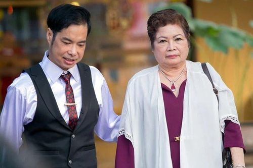 Sao Việt chia buồn cùng danh ca Ngọc Sơn khi hay tin mẹ anh qua đời